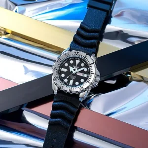 Stylish Seiko Diver Sports Watch 5 Quartz Black Silver For Men (SUP21)